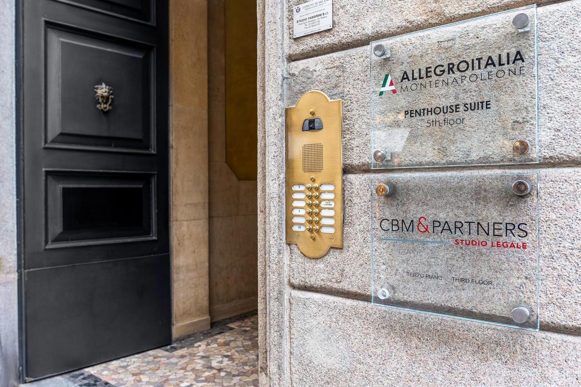 Allegroitalia Penthouse Montenapoleone 밀라노 외부 사진